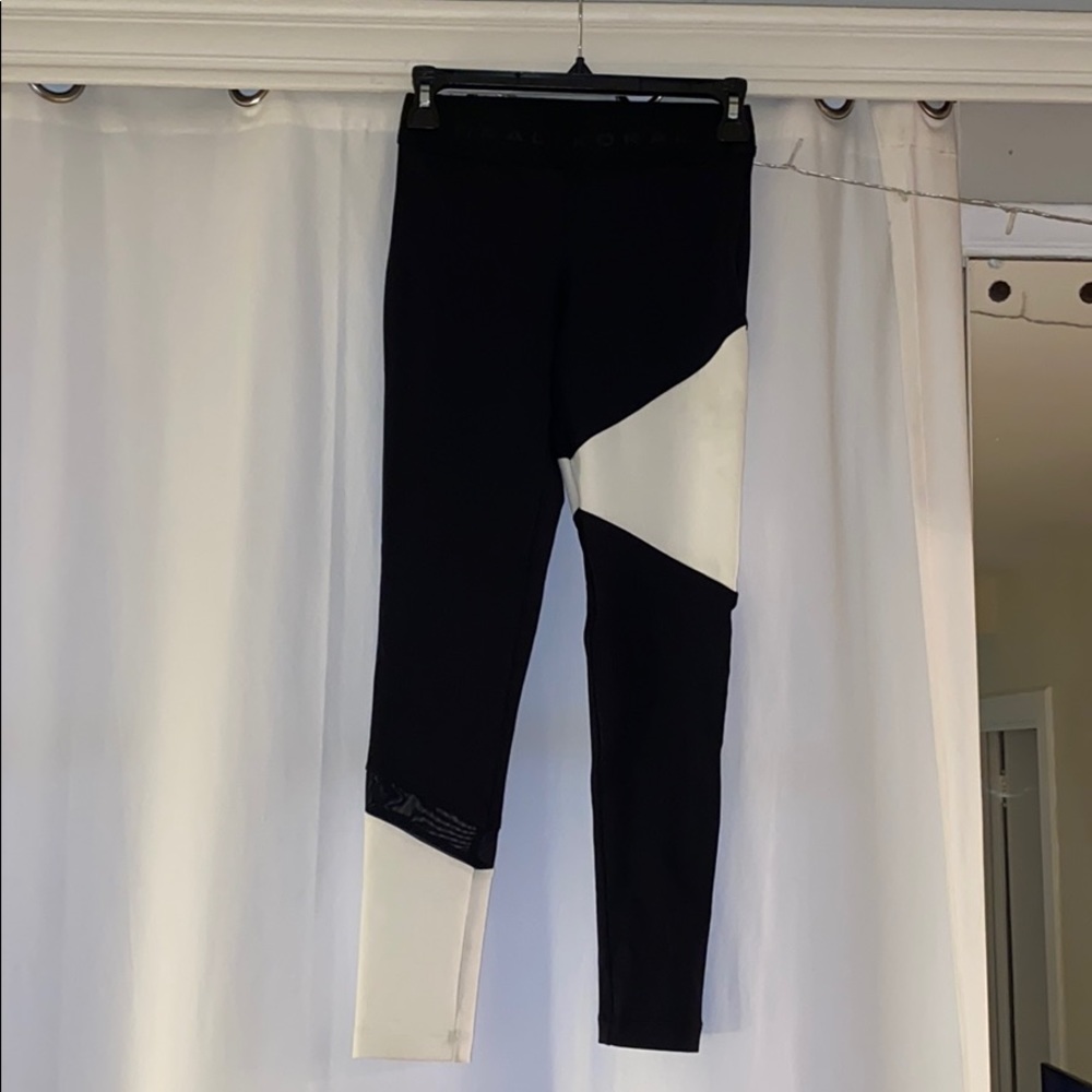 Koral athletic pants sold from Barry’s Bootcamp